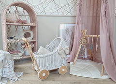 WIKLIBOX Rattan Baby Doll Stroller - White With White Bows & Bedding