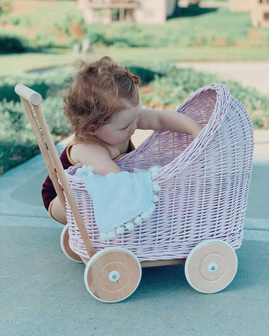 WIKLIBOX Rattan Baby Doll Stroller - Pink W/ Ecru Bow & Bedding